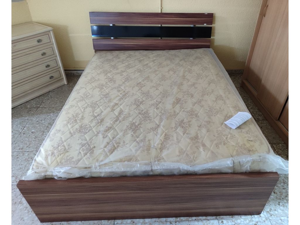 Imagen de CA9322206